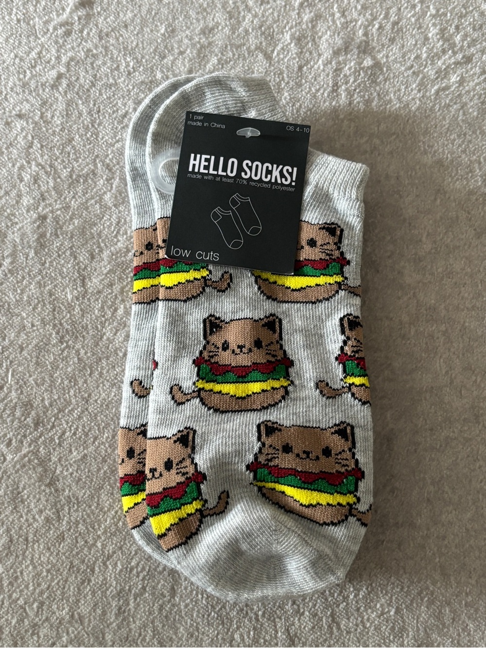 Women's Light Gray Low-Cut Cat-Burger Novelty Socks